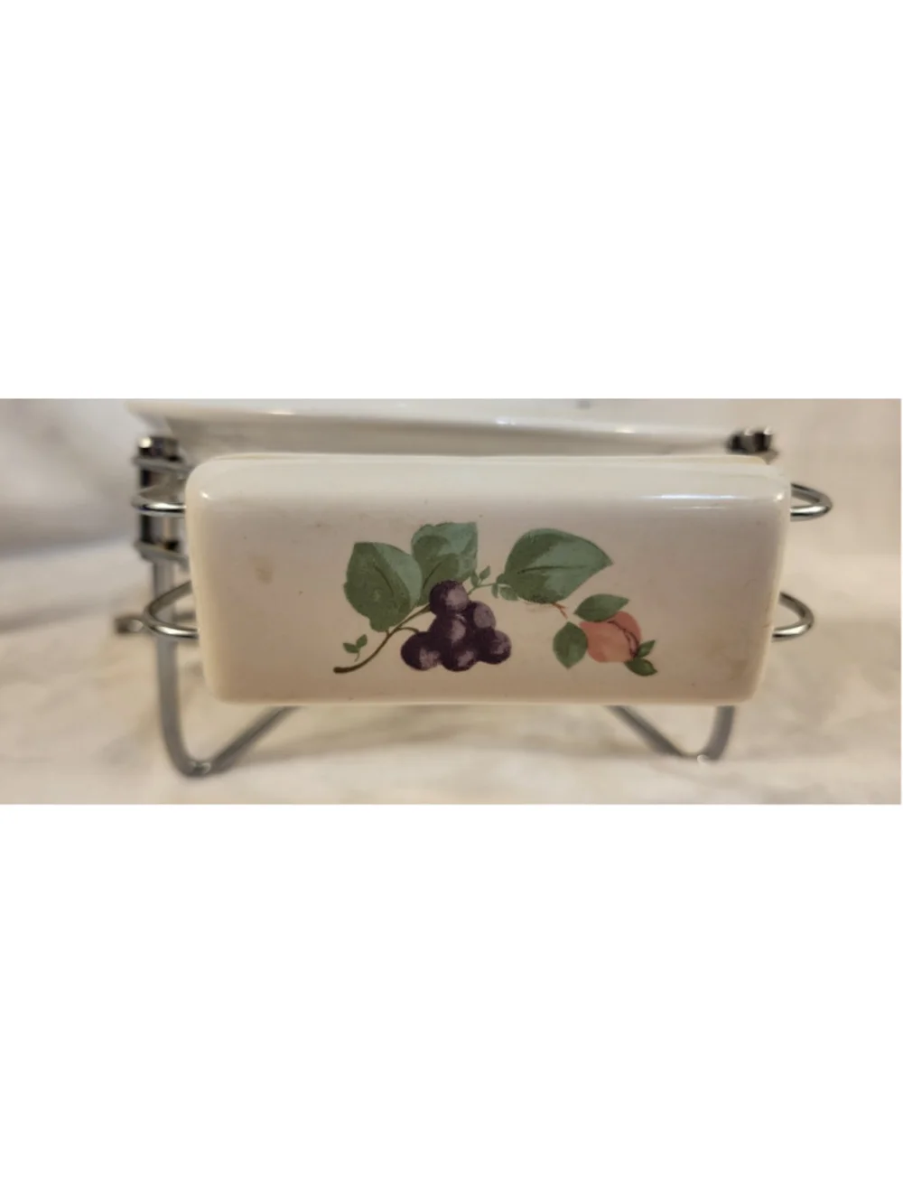 Pfaltzgraff Grapevine 10” 2-Section Divided Server with Metal Rack